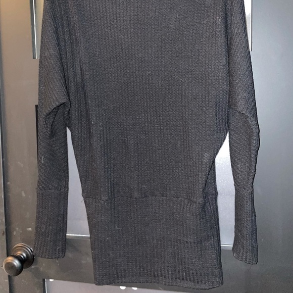 Fashion Nova off the shoulder knit sweater dress - Picture 4 of 5